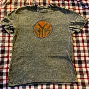 Men's Adidas New York Knicks Gray Short Sleeve Shirt Large